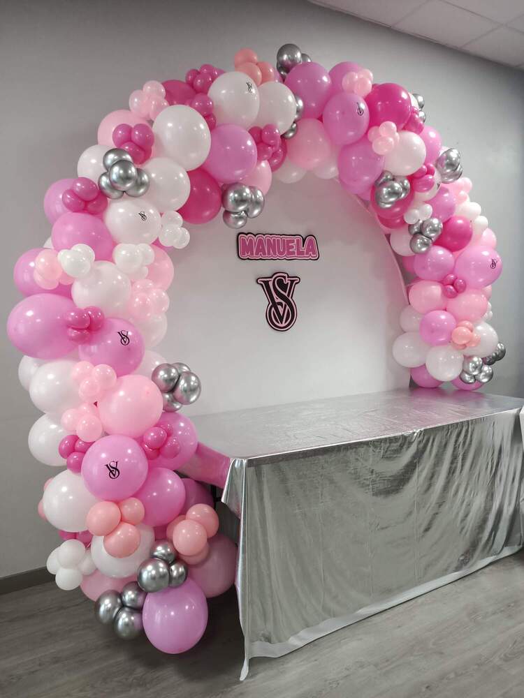 decorar-fiesta-infantil-con-globos-arco-globos-rosa